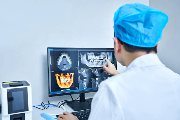 Best Holiday Emergency Dentist in West Ishpeng, MI